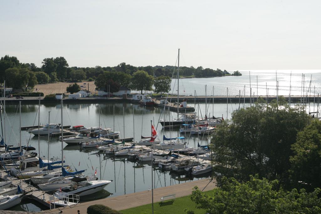 Comfort Inn Cobourg Εξωτερικό φωτογραφία