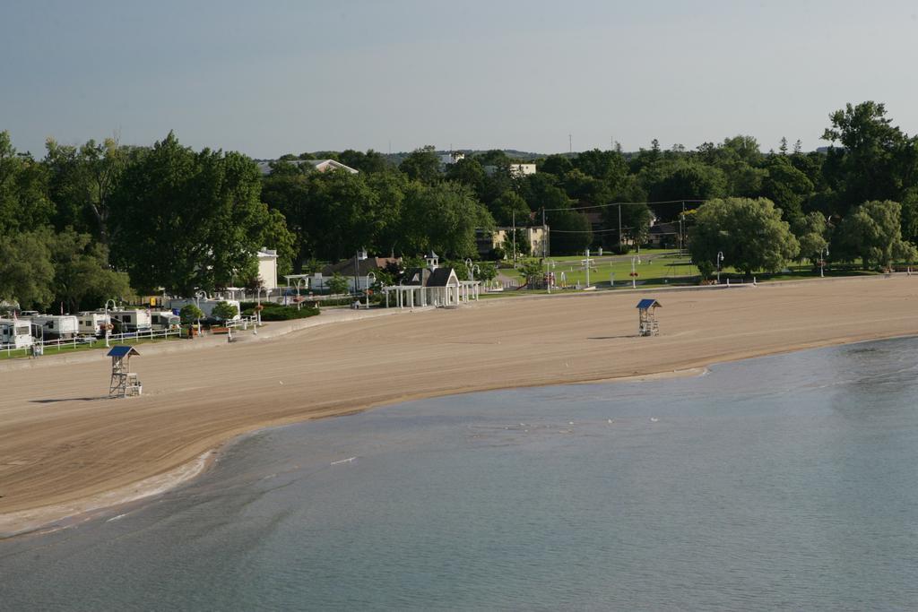 Comfort Inn Cobourg Εξωτερικό φωτογραφία