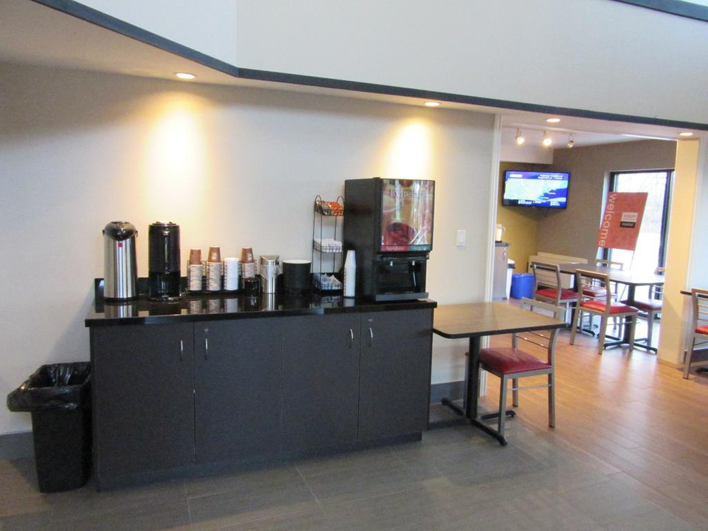 Comfort Inn Cobourg Εξωτερικό φωτογραφία