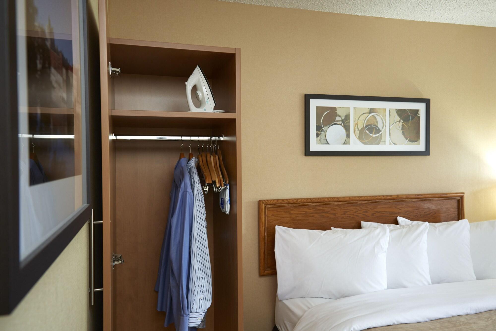 Comfort Inn Cobourg Εξωτερικό φωτογραφία