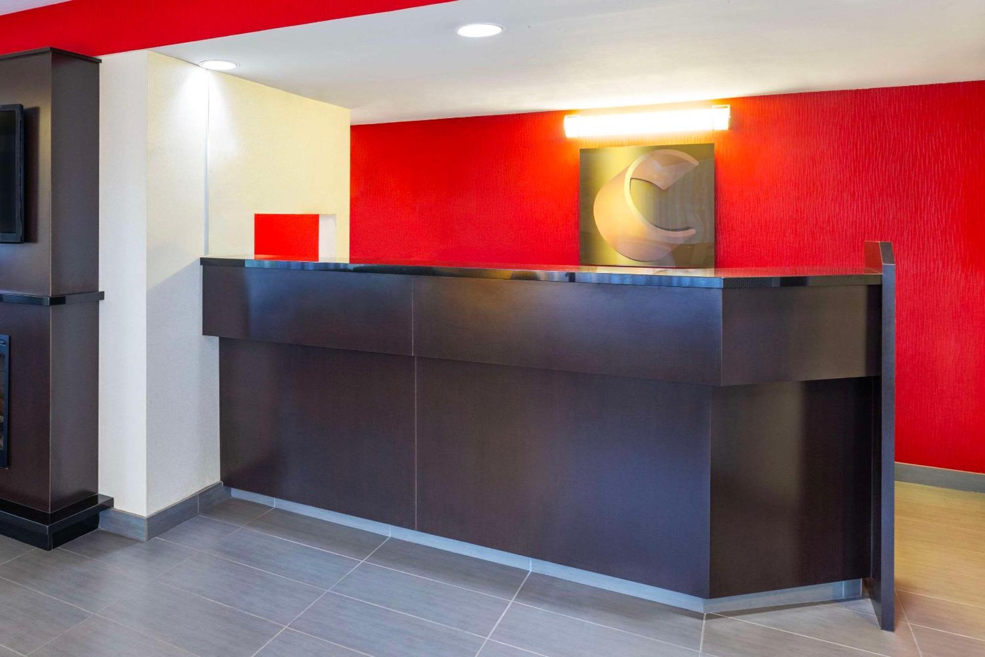 Comfort Inn Cobourg Εξωτερικό φωτογραφία