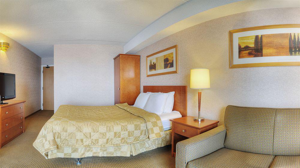 Comfort Inn Cobourg Εξωτερικό φωτογραφία